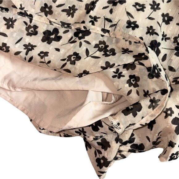 Illa Illa Long Sleeve Chiffon Style Floral Romper-Tan/Black-Size M-GUC - Picture 5 of 11